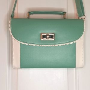 Vintage Style Crossbody Bag